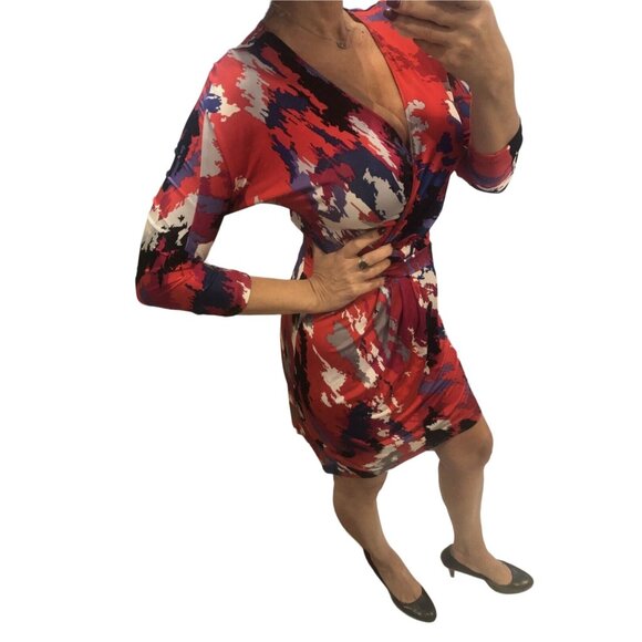 BCBGMAXAZRIA Red Blue Combo Printed Dress Women's Size Small 3/4 Sleeve V Neck E - Picture 1 of 7